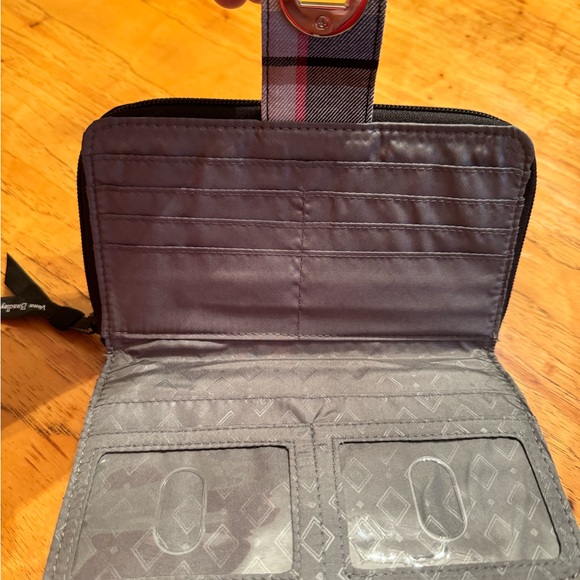 Vera Bradley RFID Turnlock
Wallet in Perfectly Plaid - Picture 4 of 4